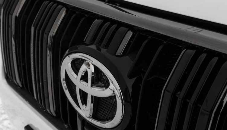 Toyota Land Cruiser 150